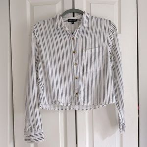 KENDALl & KYLE BUTTON-DOWN SHIRT